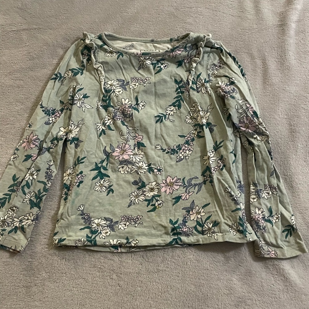 Bailey Lane Floral Top with Ruffle Details Size 6-7
